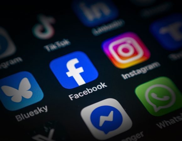 Promoting Tourism Through Social Media