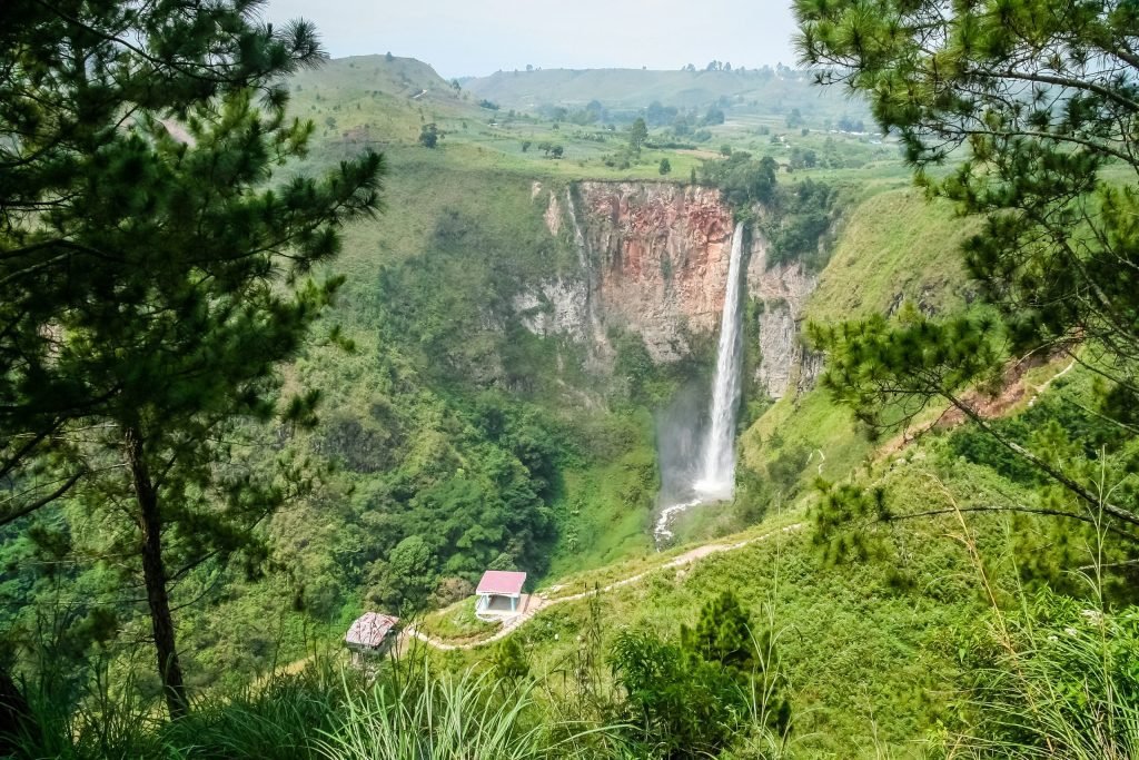 Uganda Travel Planning Services